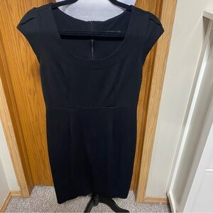 Dress lot size small
